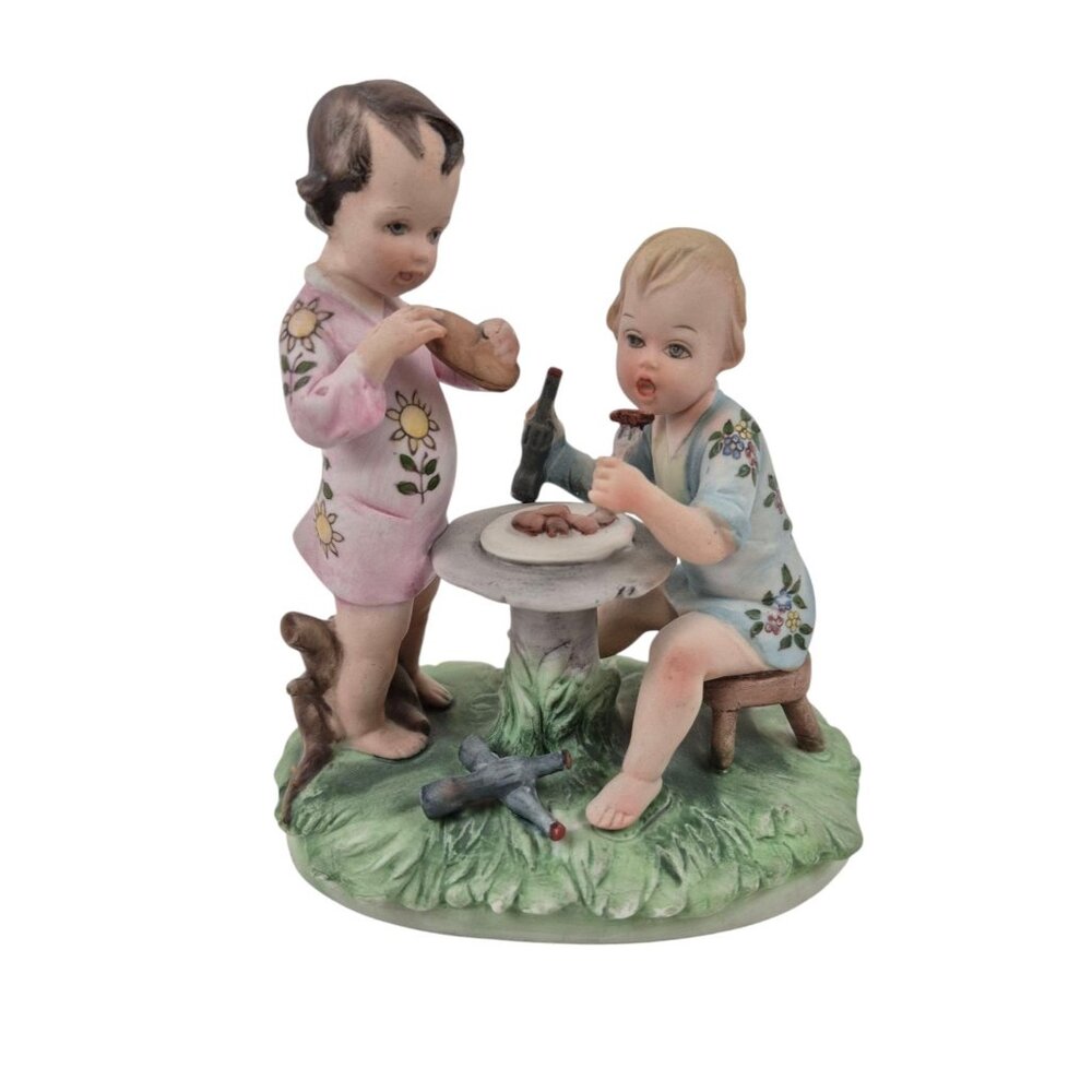 Vintage Works Of Art Figurine Mario Benni Porcelain Boy Girl Toadstool Table - Picture 1 of 10